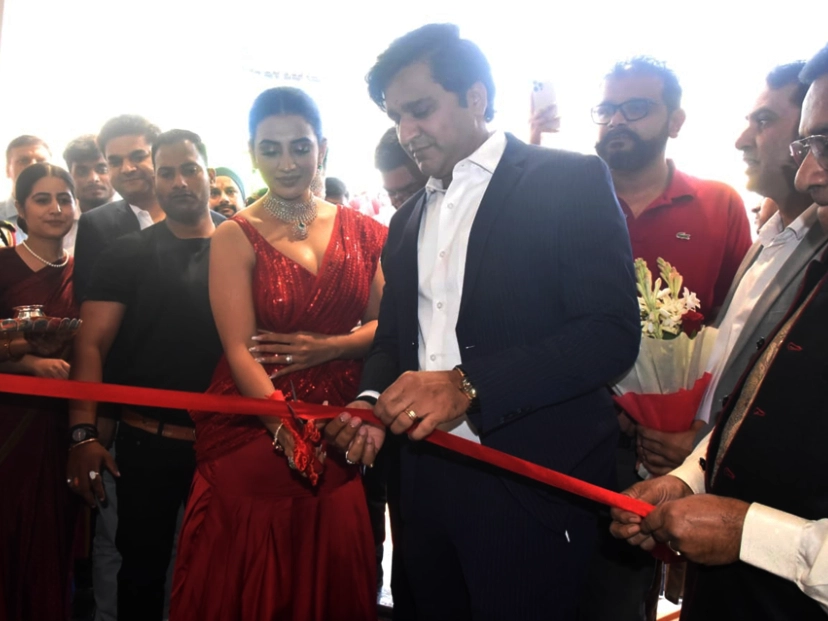 Senco Gold & Diamonds Expands Its Presence: Grand Opening of Second Store in Varanasi