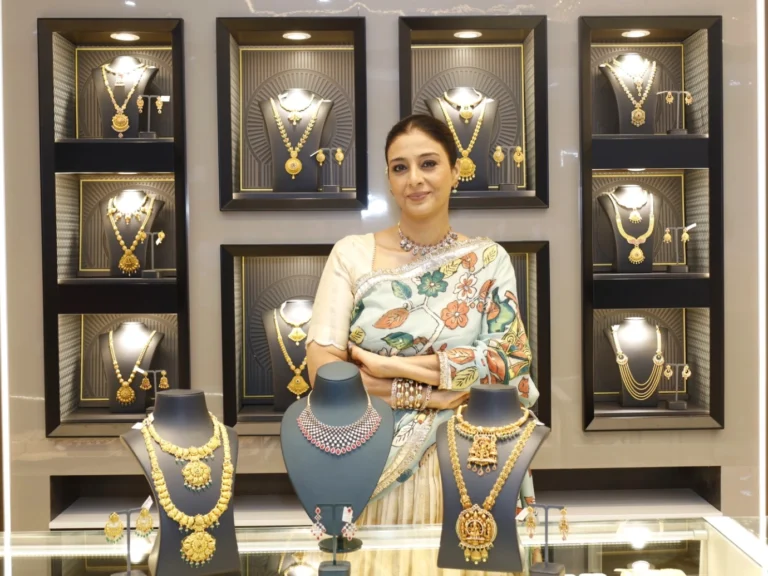 Bollywood Actor Tabu inaugurates Kalyan Jewellers’ all-new showroom at Phoenix Marketcity, Mumbai Bollywood Actor Tabu inaugurates Kalyan Jewellers’ all-new showroom at Phoenix Marketcity, Mumbai