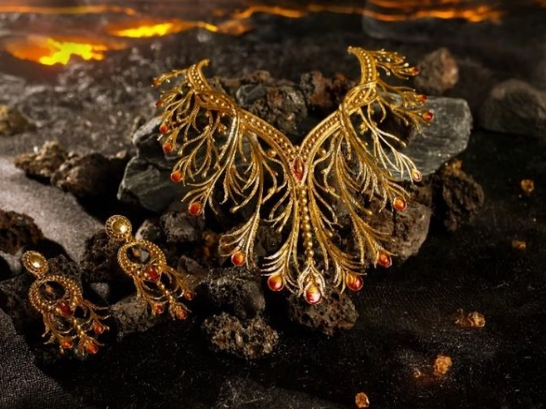 Welcoming the festive season, Senco Gold & Diamonds launches Elements of Nature with Kiara Advani