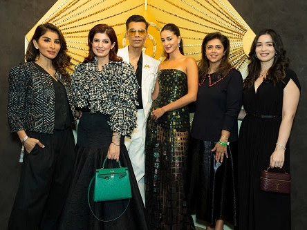 De Beers Group Hosts an Exclusive London Experience Celebrating Natural Diamonds as Nature’s Finest Works of Art Sara Tendulkar, Shweta Harit - Global SVP, De Beers Group, Ananya Panday, Karan Johar, Twinkle Khanna & Rosemin Madhavji at Frieze Masters 2025 with De Beers