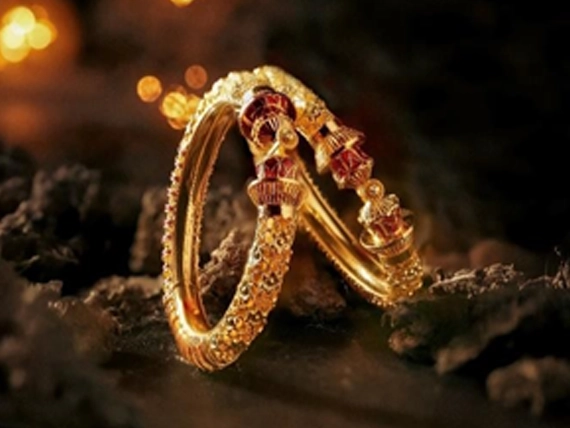 Welcoming the festive season, Senco Gold & Diamonds launches Elements of Nature with Kiara Advani