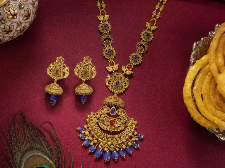 Celebrate the Spirit of Diwali with Timeless Elegance – A Curated Edit by Kalyan Jewellers Celebrate the Spirit of Diwali with Timeless Elegance – A Curated Edit by Kalyan Jewellers