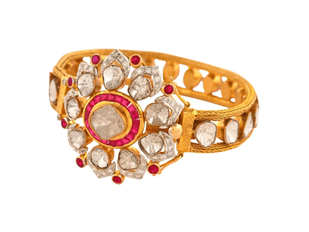 Celebrate the Spirit of Diwali with Timeless Elegance – A Curated Edit by Kalyan Jewellers