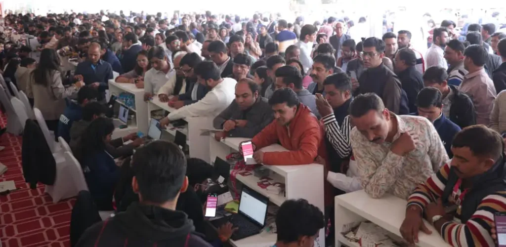 Weekend Buzz At Jaipur Jewellery Show Draws Jewellers And Jewellery Lovers In Large Numbers