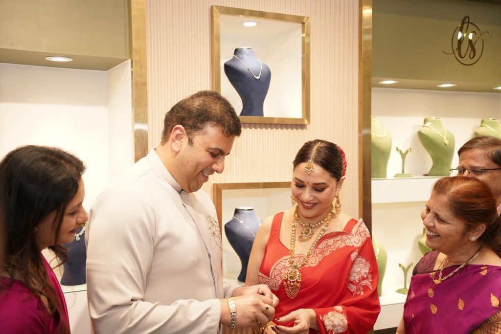 PNG Jewellers Expands Presence in Navi Mumbai with New Store Launch in Uran