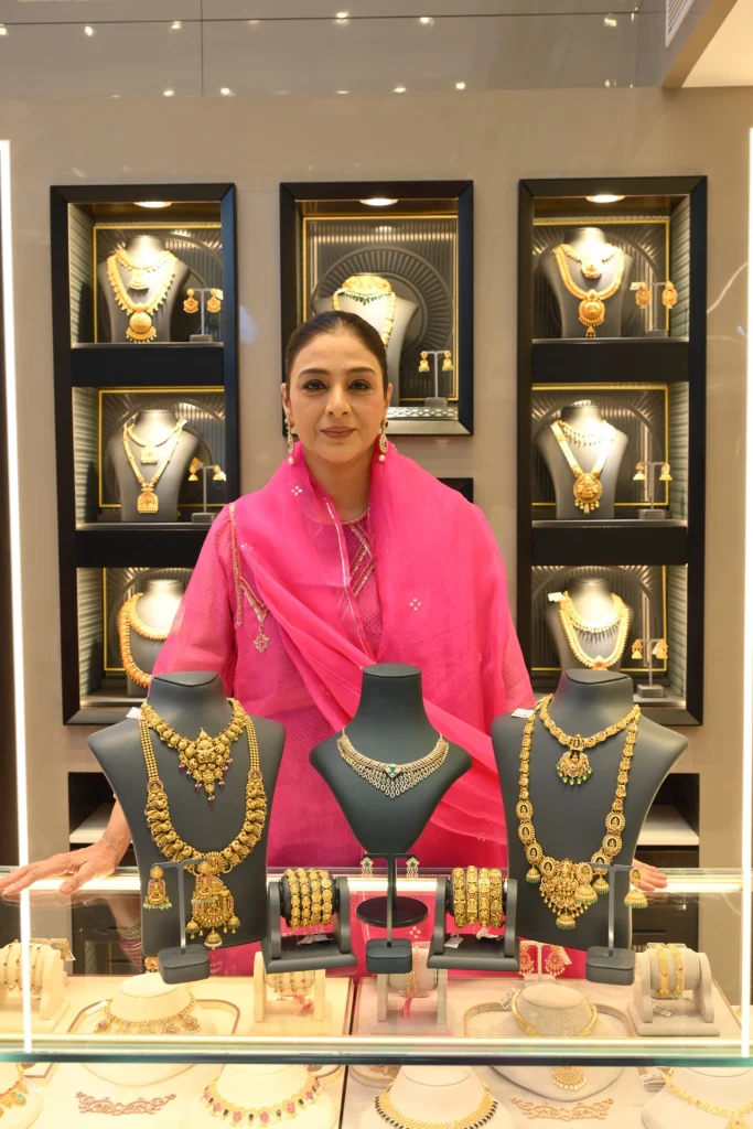 Actress Tabu Unveils Kalyan Jewellers’ Revamped Showroom in Nashik