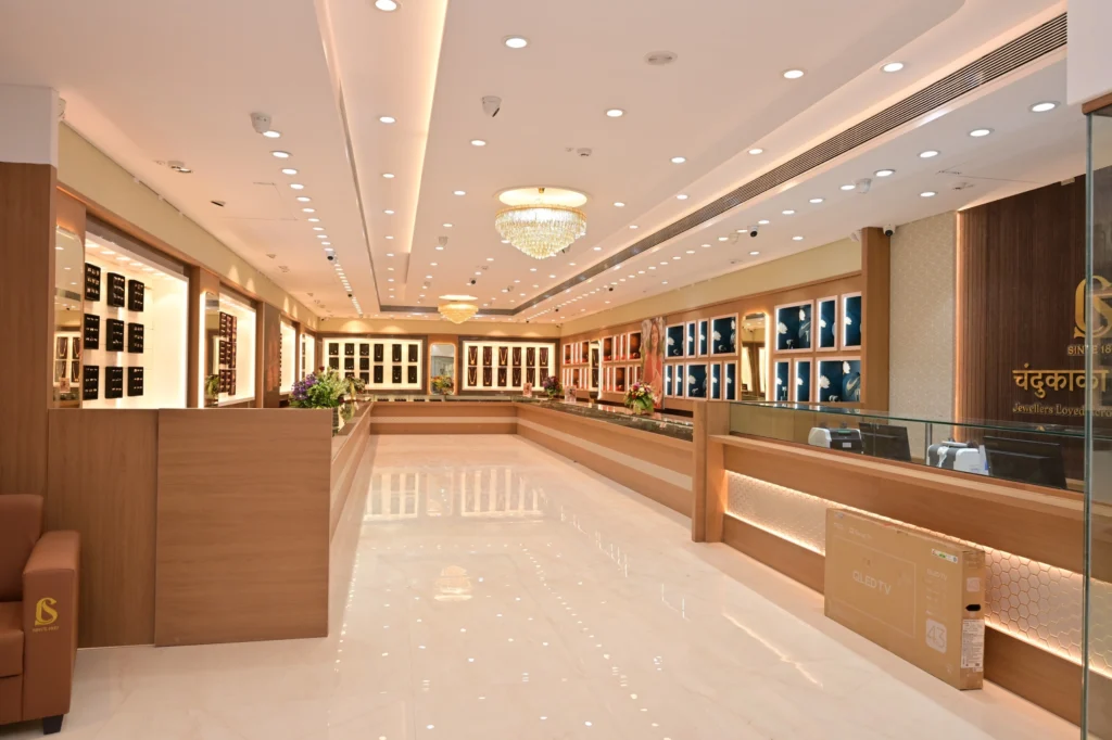 Chandukaka Saraf Opens Grand Jewellery Showroom in Jalna with Exciting Launch Offers