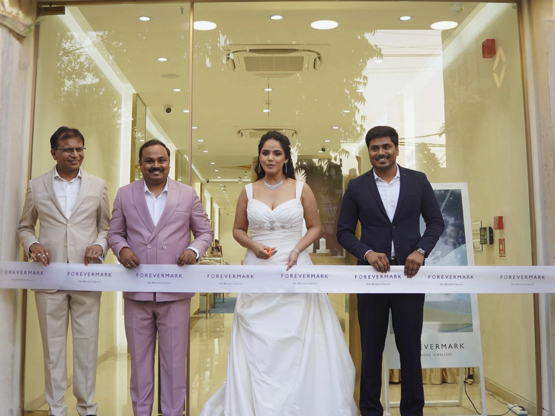 Forevermark Diamond Jewellery Opens New Store in Patna with Neetu Chandra Launch