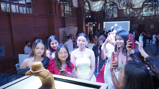 Sennes from the House of Senco Brings Cannes Glamour to India with ‘Dewdrops’ Lab-Grown Diamond Masterpiece