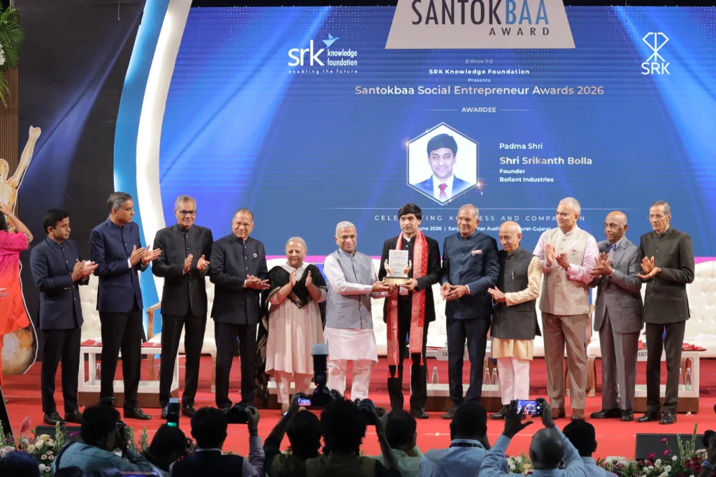 SRK Marks 20 Years of Santokbaa Humanitarian Award, Honours Dr. Gullapalli N. Rao, Reema Nanavaty and Srikanth Bolla