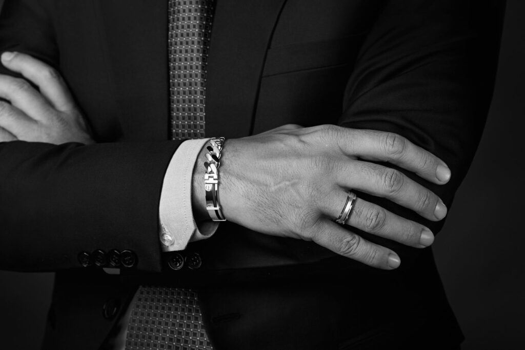 Kalyan Jewellers Father’s Day 2026 Gift Guide: Meaningful Gold Jewellery Gifts from the Senhor Collection