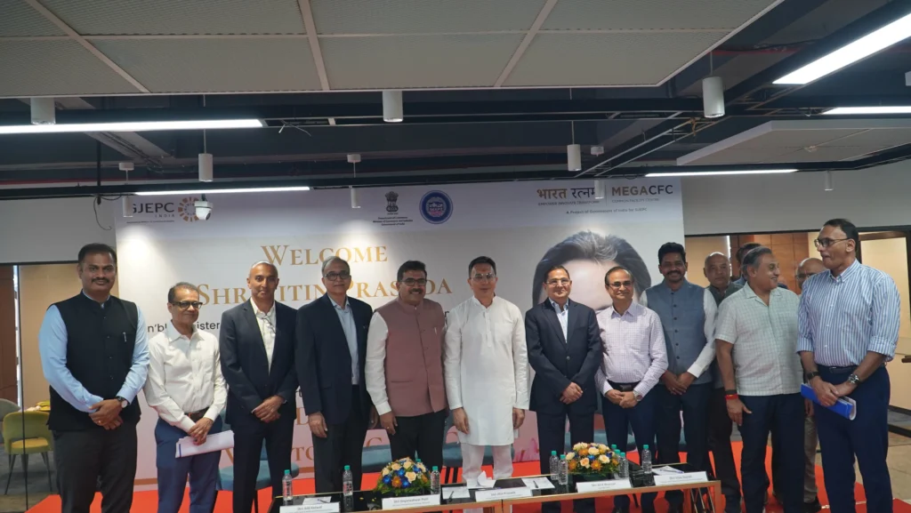 Shri Jitin Prasada Inaugurates Customs Export-Import Facilitation Centre at SEEPZ-SEZ Mumbai