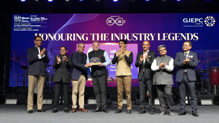 GJEPC Honours Global Icons as Industry Legends at IIJS