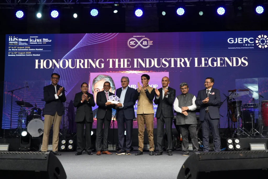 GJEPC Honours Global Icons as Industry Legends at IIJS