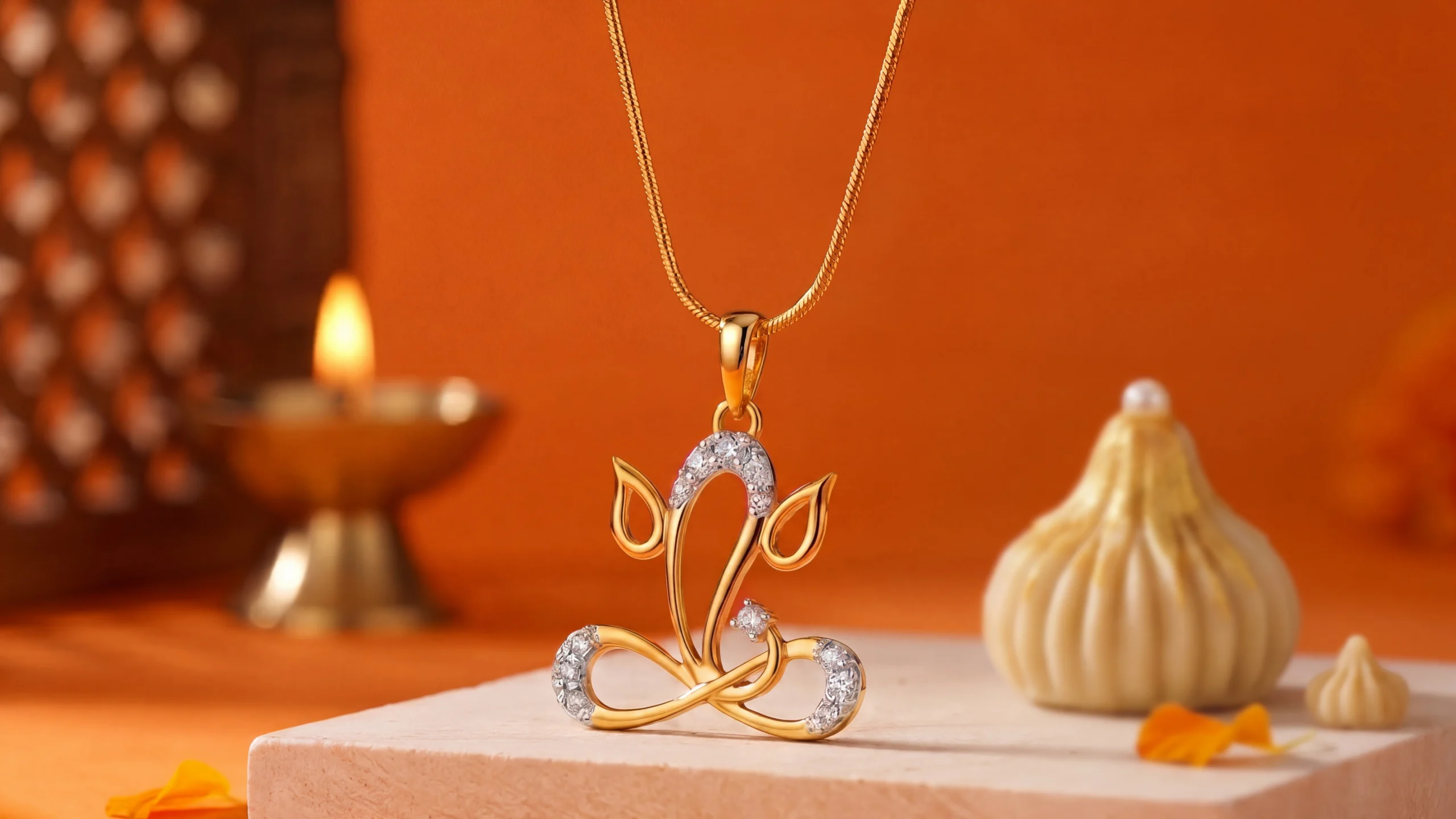 Senco Gold and Diamonds Welcomes Lord Ganesha with Jewellery
