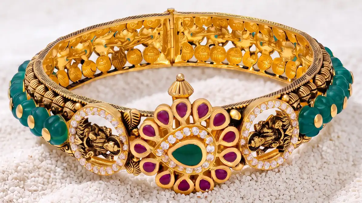 VBJ Unveils ‘The Bangle Beauties’ with 10,000+ Designs