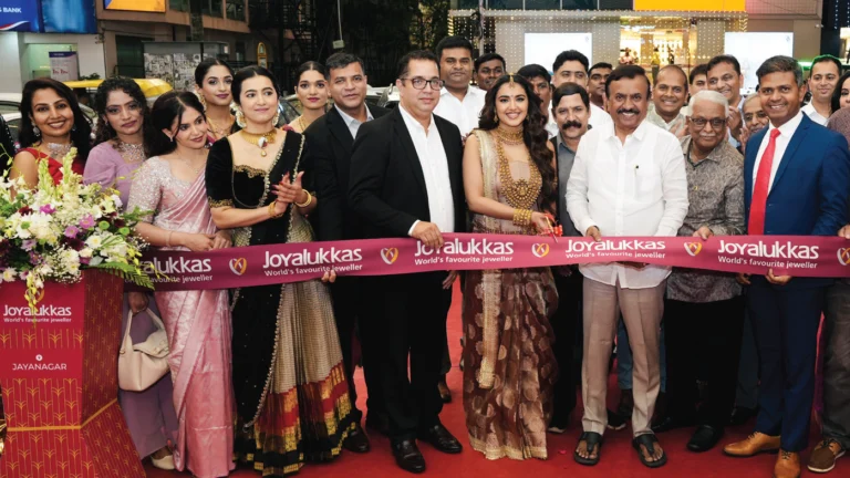 Joyalukkas Inaugurates Second Showroom in Jayanagar, Bengaluru Joyalukkas Inaugurates Second Showroom in Jayanagar, Bengaluru