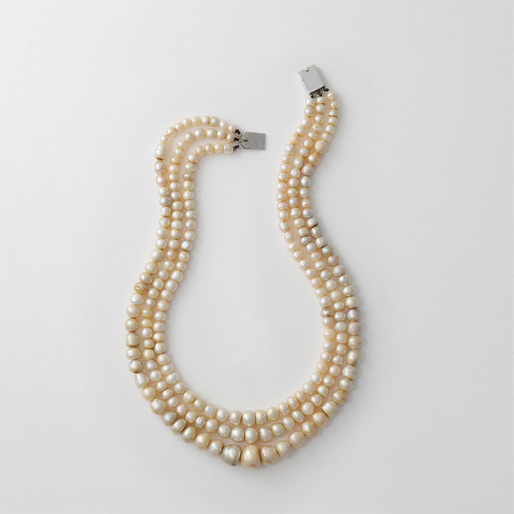 Saffronart Fine Jewels and Silver Auction Achieves INR 14 Crores in Sales