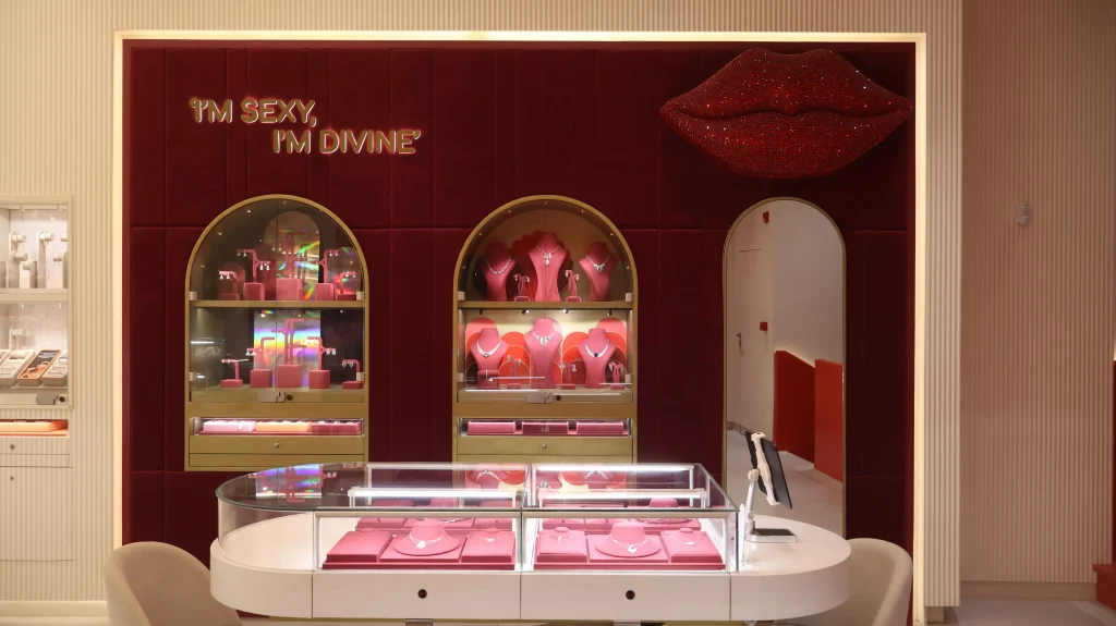 QWEEN Launches First Experiential Luxury Jewellery Store in Noida